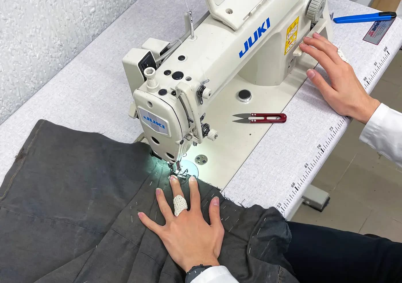 Sewing Club Milano: visita lo spazio di cucito e sartoria – Scuola Superiore d’Arte Applicata del Castello Sforzesco